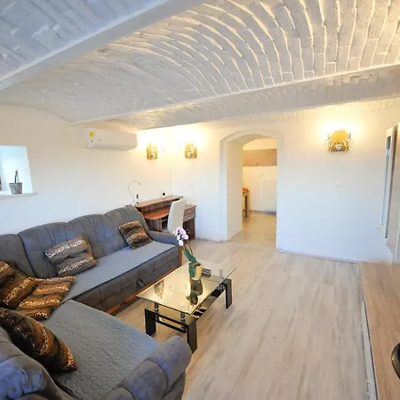 Jernej With Onsite Wellness * Brezice