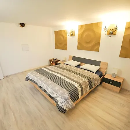 Jernej With Onsite Wellness * Brezice