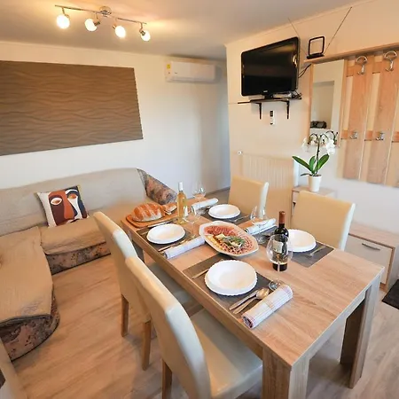 Apartma Jernej With Onsite Wellness *