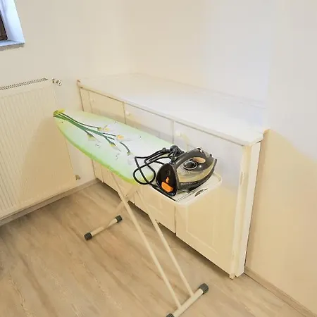 Jernej With Onsite Wellness Brezice