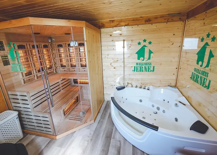 Jernej With Onsite Wellness Apartamento *