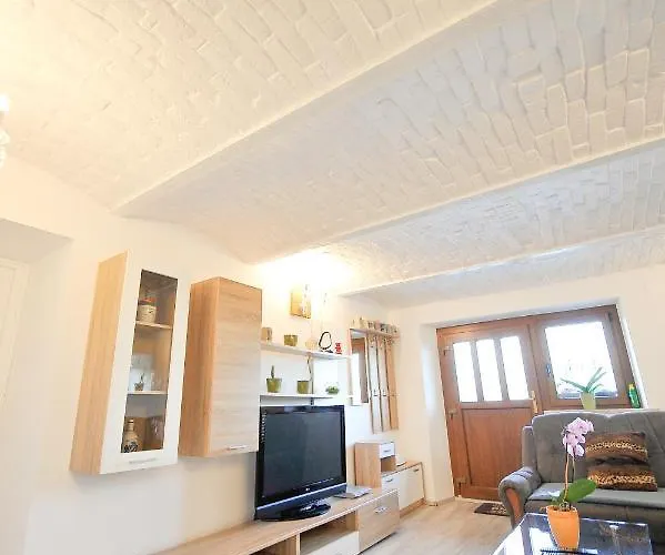 Apartamento Jernej With Onsite Wellness