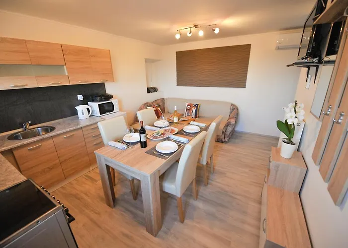 Apartamento Jernej With Onsite Wellness